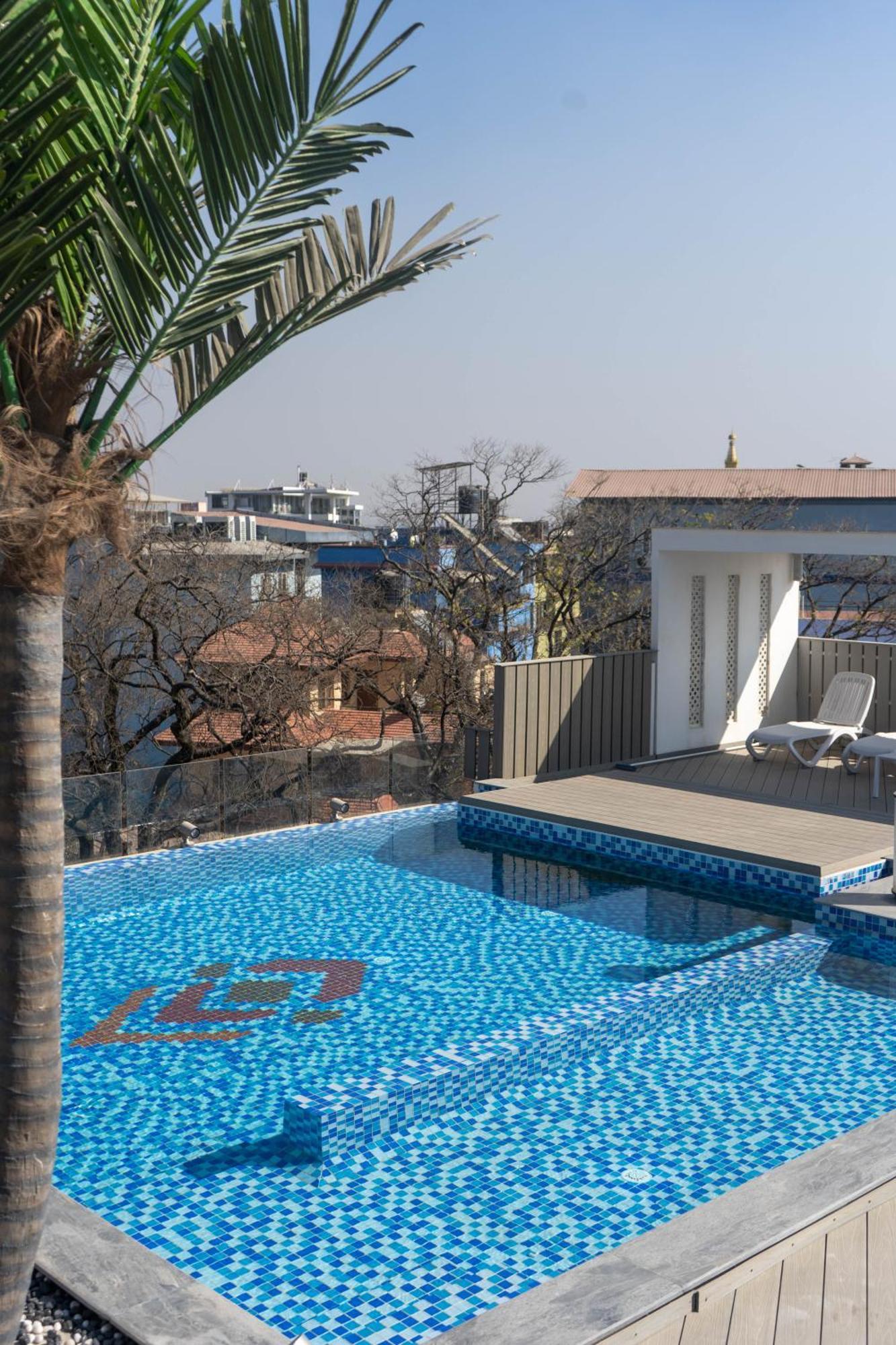 Square Hotel Kathmandu Exteriör bild